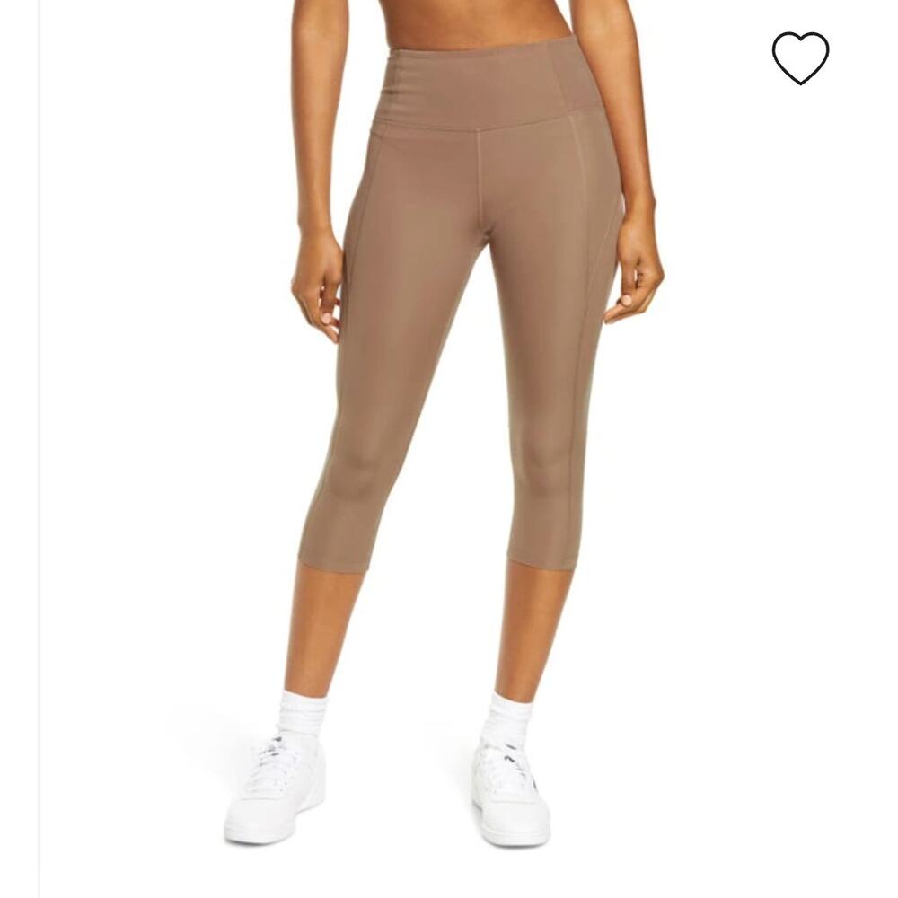 Girlfriend Collective High Waist Capri Leggings In Misty Rose Small